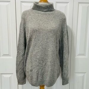 Lachlan Gray Turtleneck Merino Wool Sweater - Classic Knit